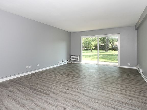 3rd image of 1505 S Canford Cliffs Dr APT 1C