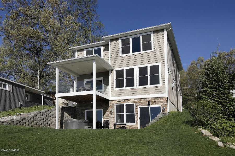 1st image of 1236 N Eagle Lake Dr