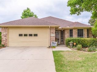 1310 Hyde Park Blvd, Cleburne, TX 76033