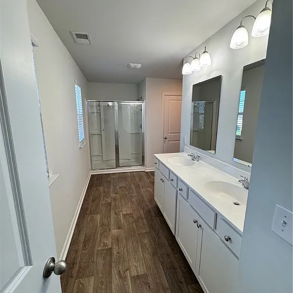 147 Troupe Dr — Photo 23
