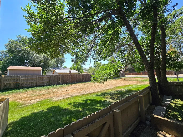 1150 Bacchus Dr #B — Photo 17