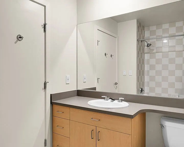 1100 106th Ave NE #801 — Photo 16
