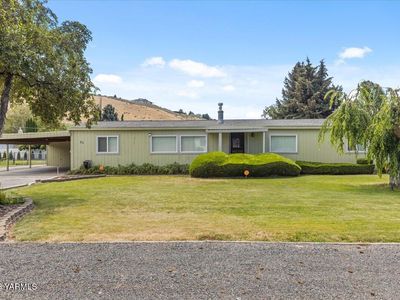 20 Falcon Crest Way, Yakima, WA, 98908