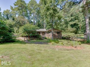 1055 Lanford Dr, Lilburn, GA 30047