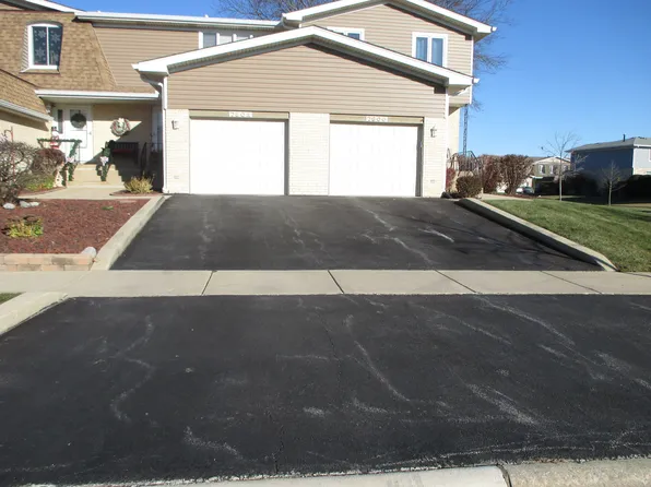 7802 160th St, Tinley Park, IL 60477