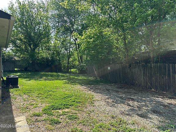 4th image of 2406 Lamborne Blvd