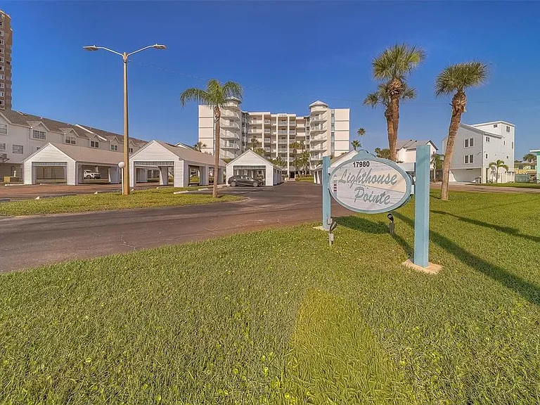 17980 Gulf Blvd #402 — Photo 2