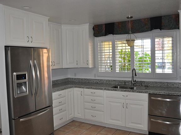 5th image of 1248 Castlemont Ave