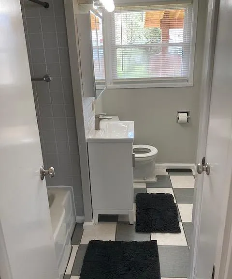 Bathroom (does not show the brand new tub/shower)