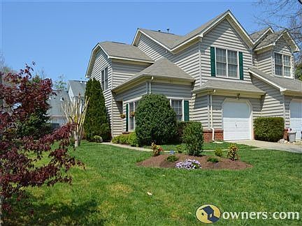 1st image of 102 Chinaberry Way