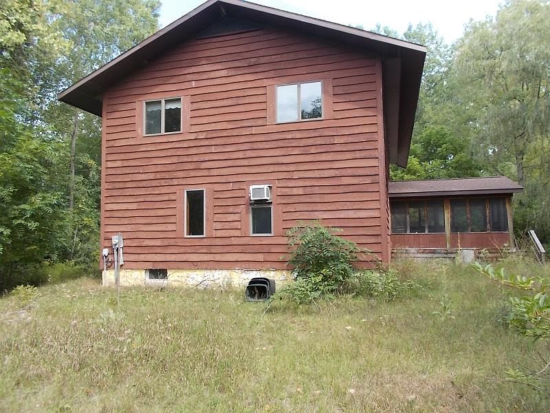 1st image of 2125 E Sanilac Rd