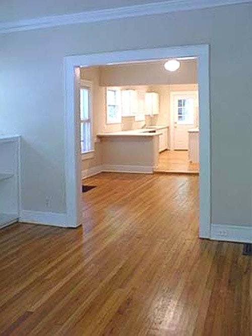 2nd image of 208 Terrace Dr NE