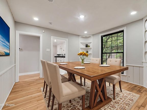 Virtually Staged Dining Room