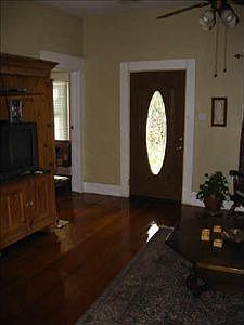4th image of 628 S Glasgow Dr