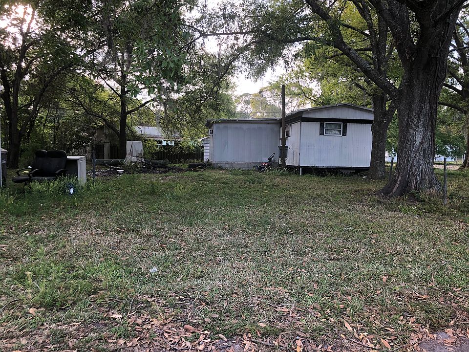 2nd image of 2375 Plum Ave