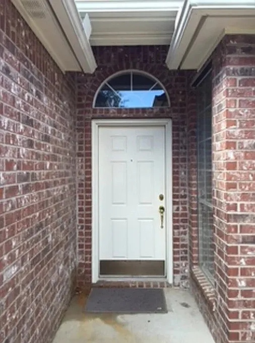 3 bed, 1695 sqft, $1,700 — Photo 2