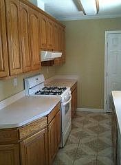 4th image of 90 N Buena Vista Ave