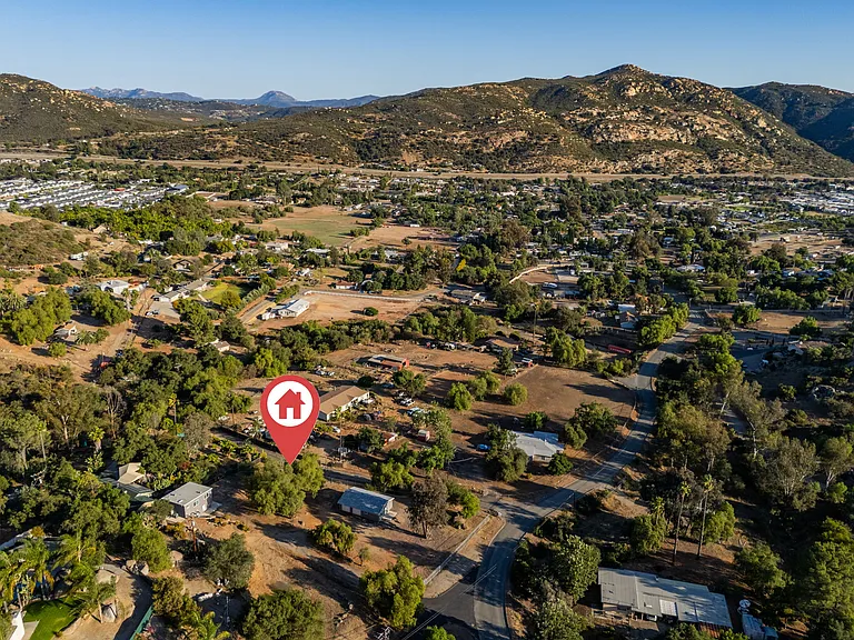 10177 Hawley Rd — Photo 4