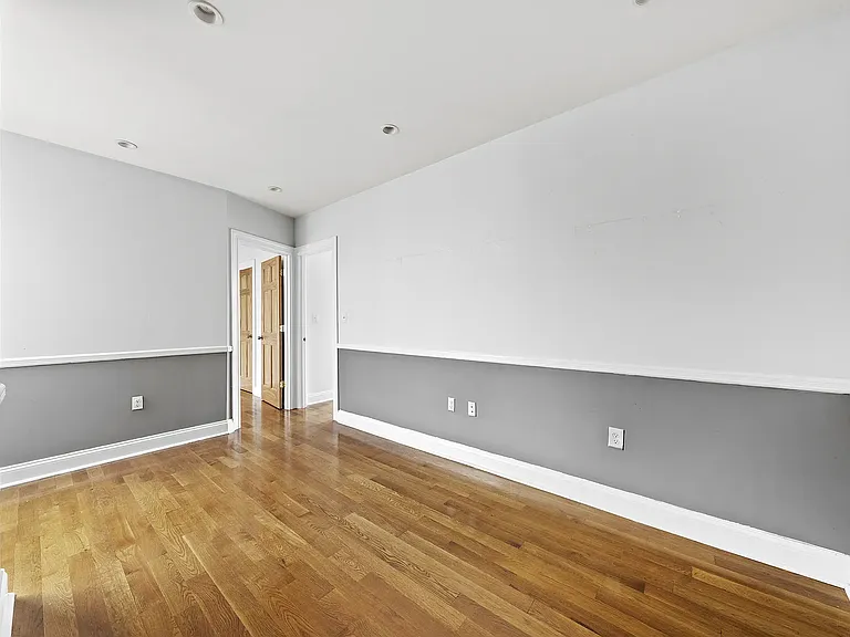 98 Thompson St #20 — Photo 2