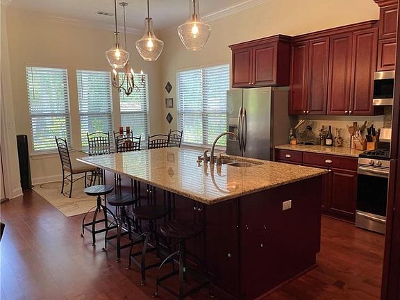 2nd image of 512 Lakewood Northshore Dr