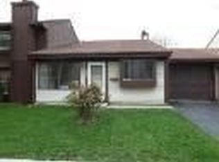 209 Robbin Dr, Romeoville, IL 60446