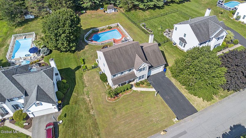 2nd image of 157 Kennewyck Circle