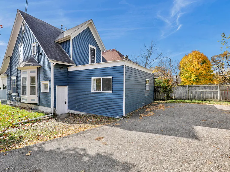 1033 E Cesar E Chavez Ave #1 — Photo 12