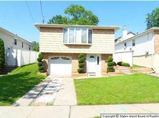 145 N Pine Ter, Staten Island, NY 10312