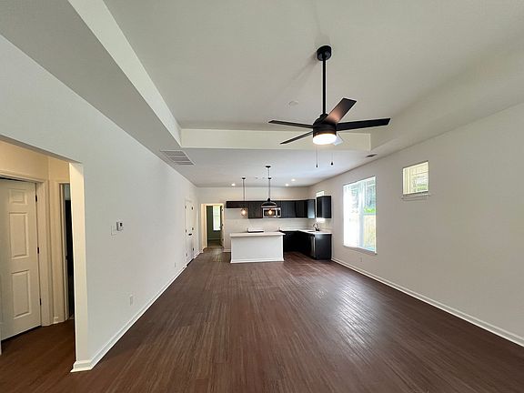 3rd image of 1584 Foster Ave