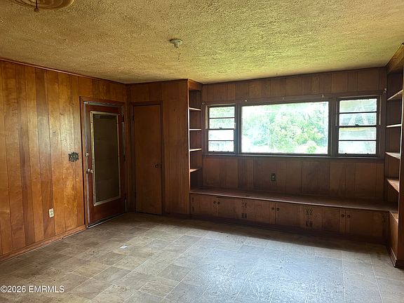 4th image of 312 7th St