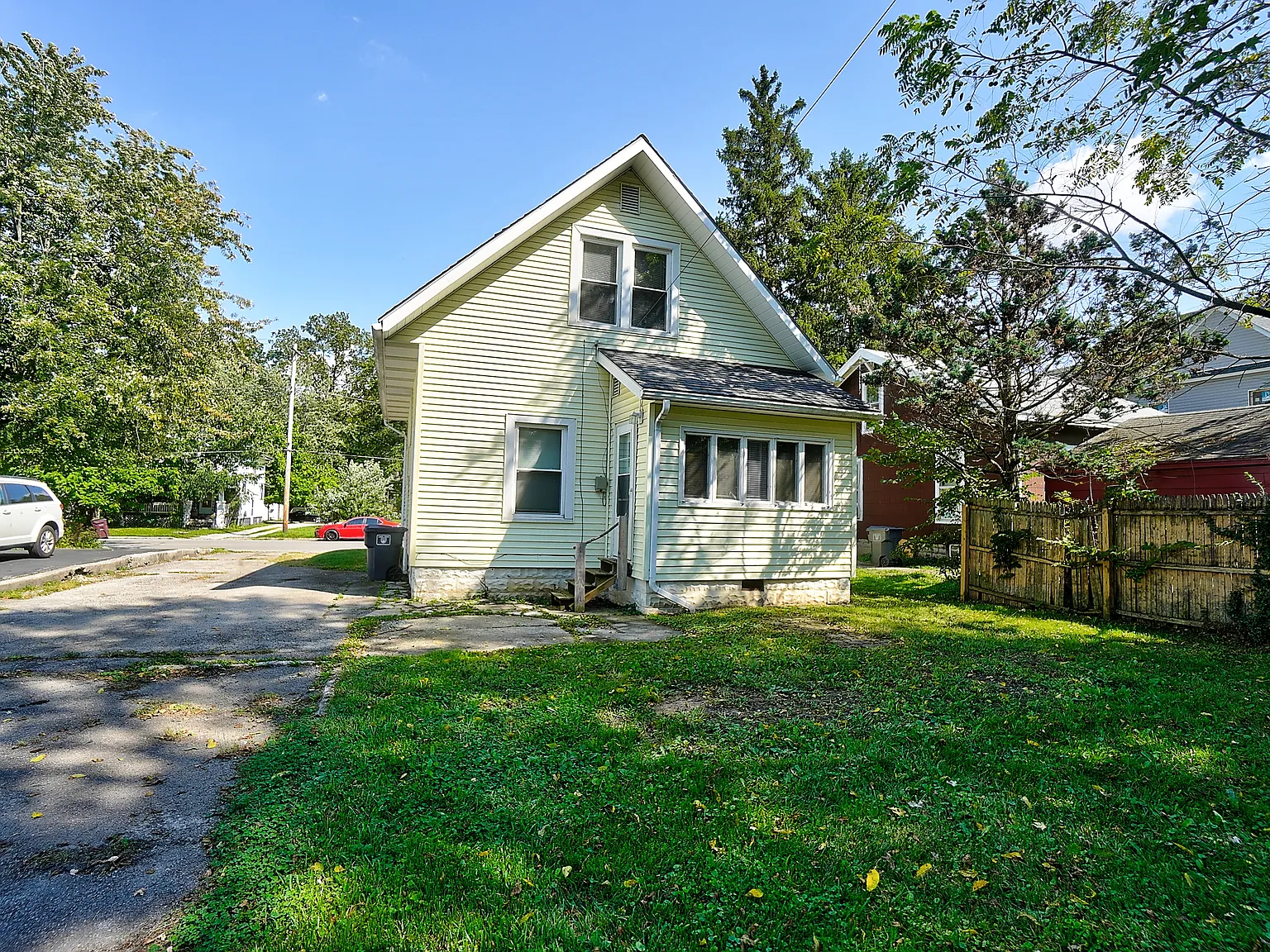 2 bed, 1033 sqft, $1,200 — Photo 4