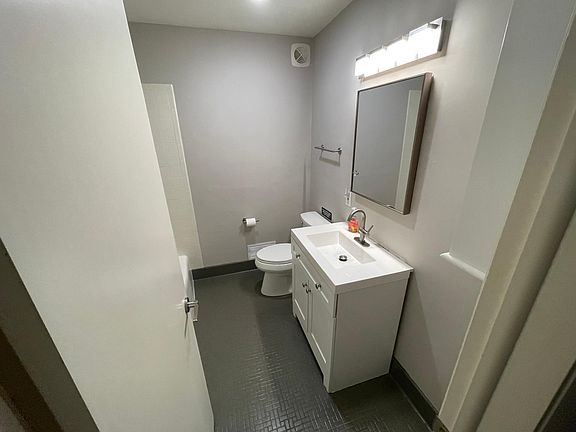 4th image of 3001 S 56th St #17