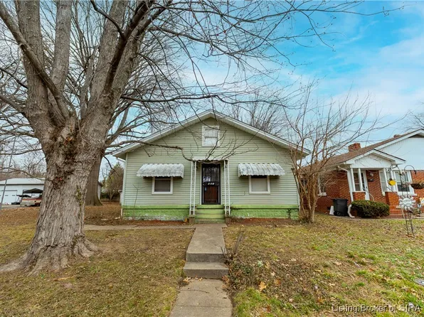 527 W Stansifer Avenue, Clarksville, IN 47129