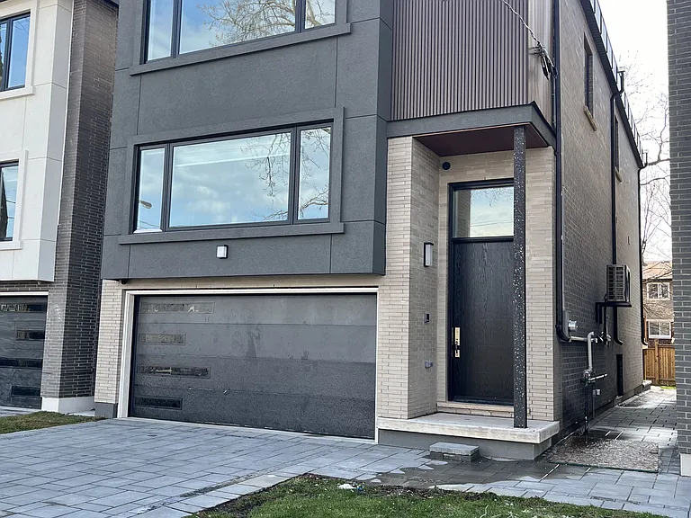 790 Midland Ave #B — Photo 1