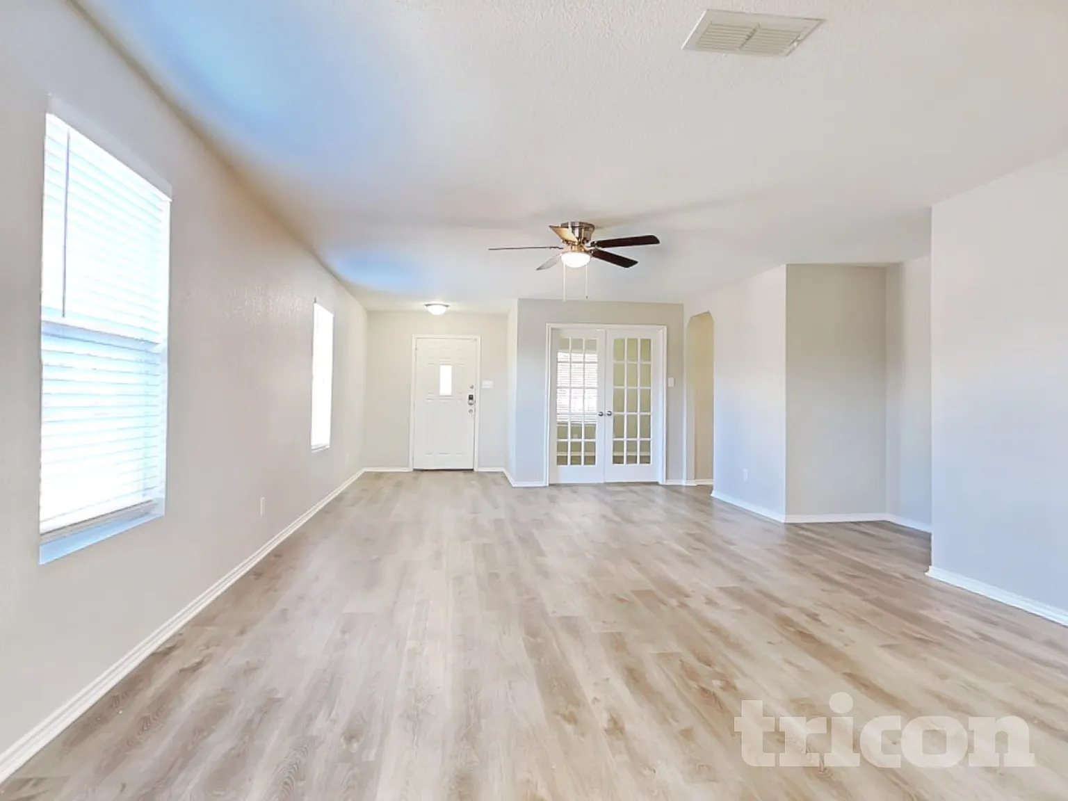 16247 Kentucky Ridge Selma TX — Photo 2
