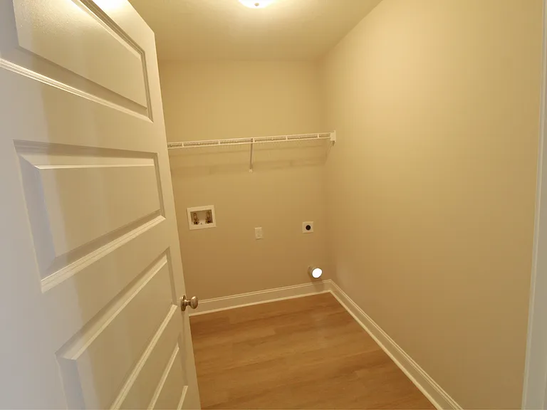 334 Tallulah Bnd — Photo 11