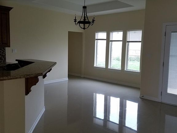 3rd image of 1218 Helena Dr