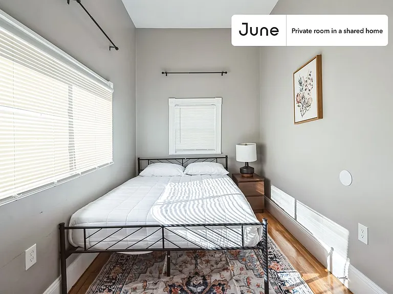 33 Adamson St #A — Photo 3
