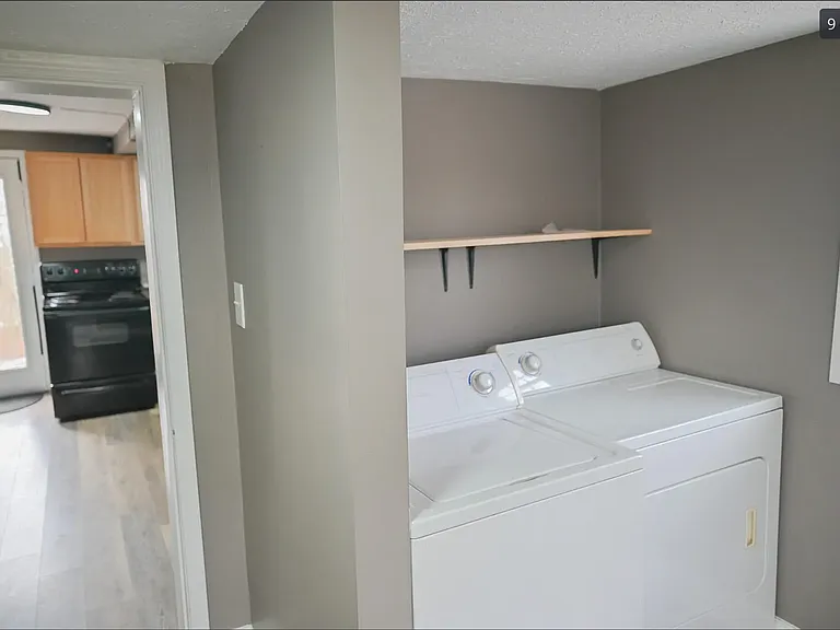 207 W 4th St — Photo 5