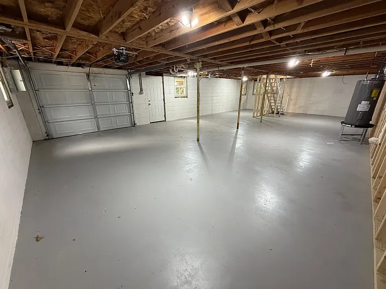 704 2nd Street Dr SW — Photo 16