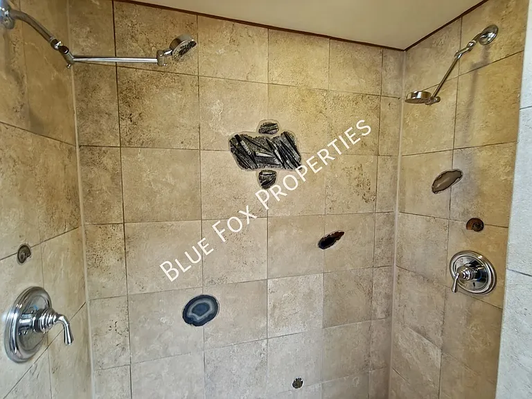 2233 N Isabel Blvd — Photo 34