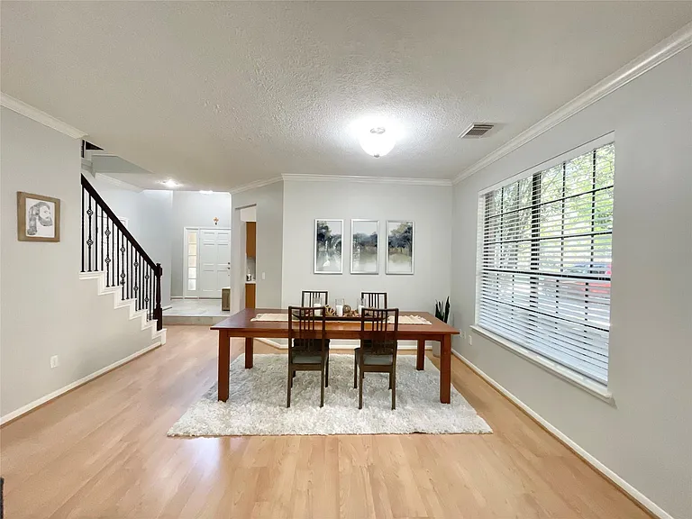 7 Windledge Pl — Photo 15