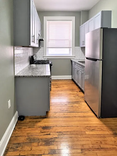 2 bed, 800 sqft, $1,850 — Photo 2