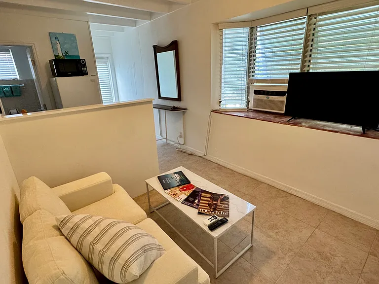 222 Australian Ave #7 — Photo 10