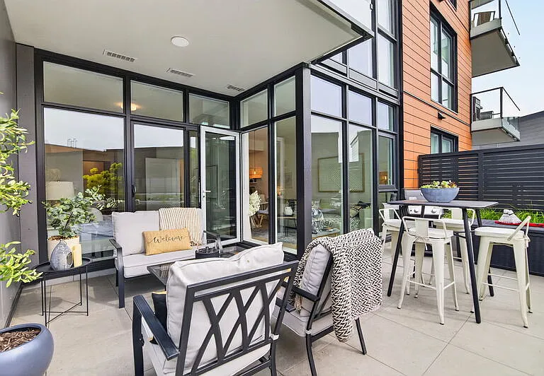 3389 Lakeshore Rd #209 — Photo 12