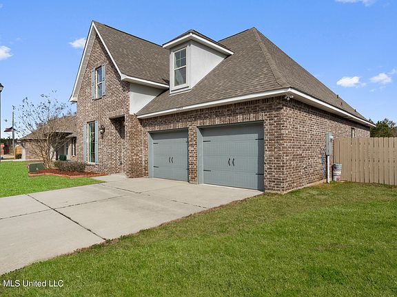 2nd image of 13244 Riverbluff Dr