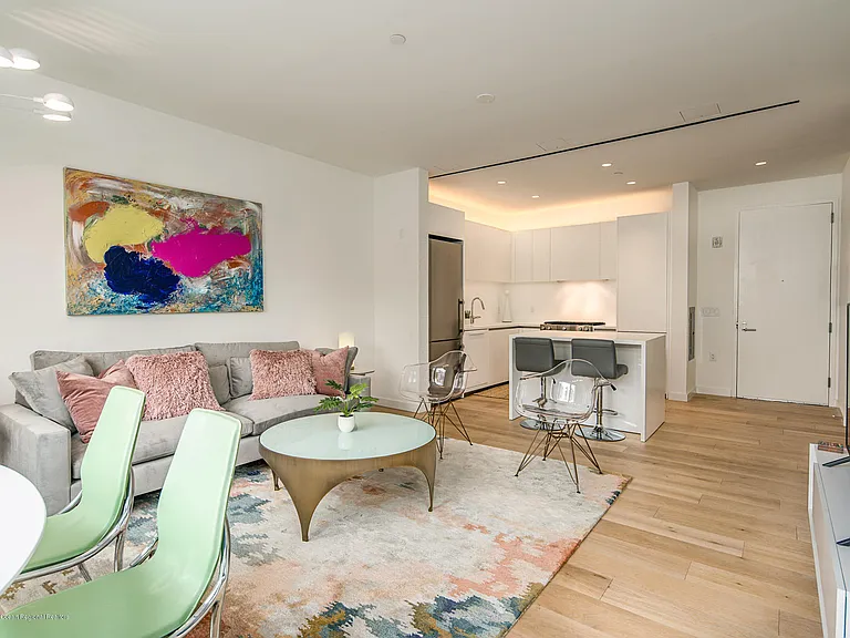 601 Heck St #207 — Photo 7