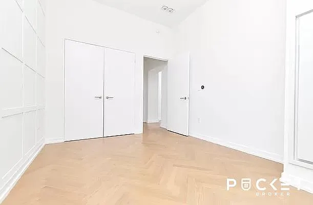 Rented by PocketBroker Inc | media 18