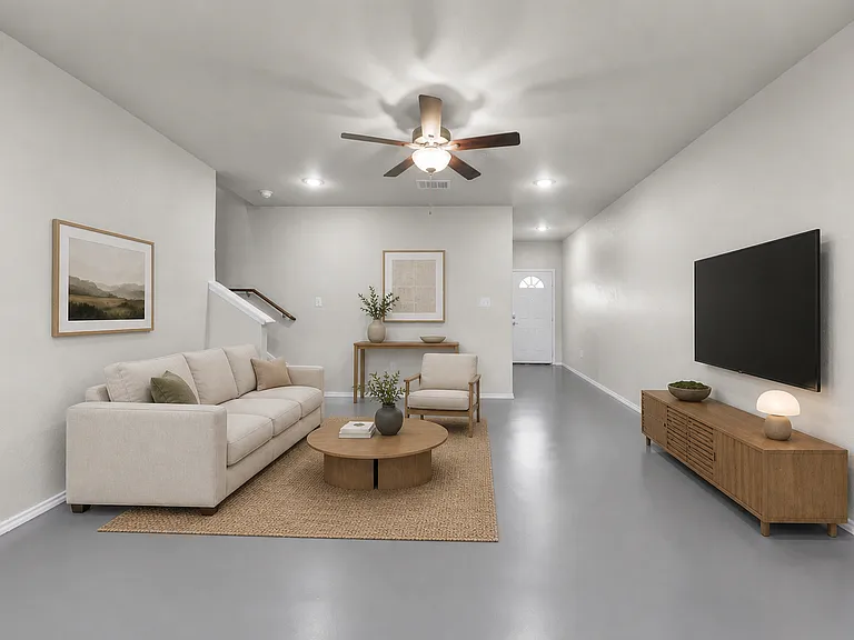 9907 Grove Mist #102 — Photo 4