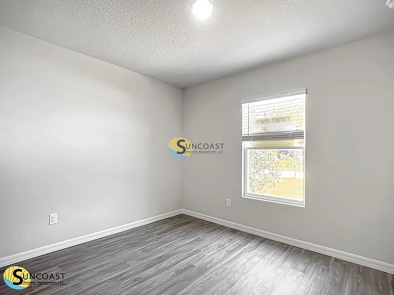92 Buttonworth Dr #B — Photo 13